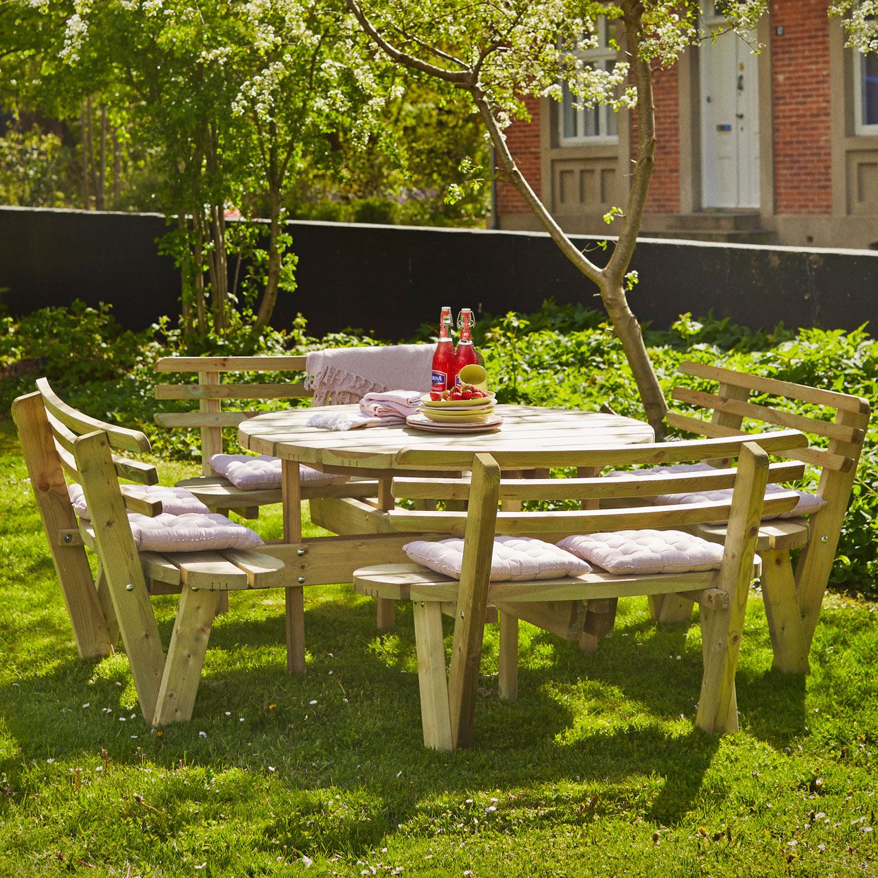 A2099_Picknicktisch_mit_Baenken_NATURE_Holz_rund_Baenke_mit_Lehne_1_1280x1280.jpg